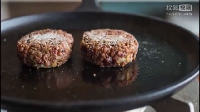 美&middot;食 你吃过高粱汉堡吗，这样做出来的汉堡松软又有嚼劲