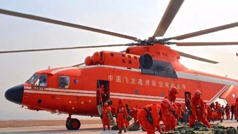 环球火力点 米26直升机跨省援四川