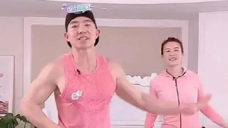 体育show 量力而行！杭州女孩跟刘畊宏跳操脚受伤