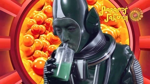 三炮笑工坊 外星人竟把人类做成饮料