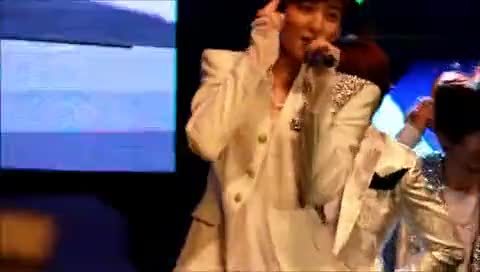 IU kiss&cry Bingeul Bingeul 马来西亚青年节 饭拍版 12/05/25-U-Kiss (UKiss)
