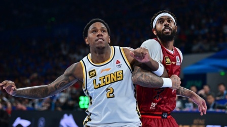 CBA总决赛-布朗44+7周琦26+13 广厦再胜北京