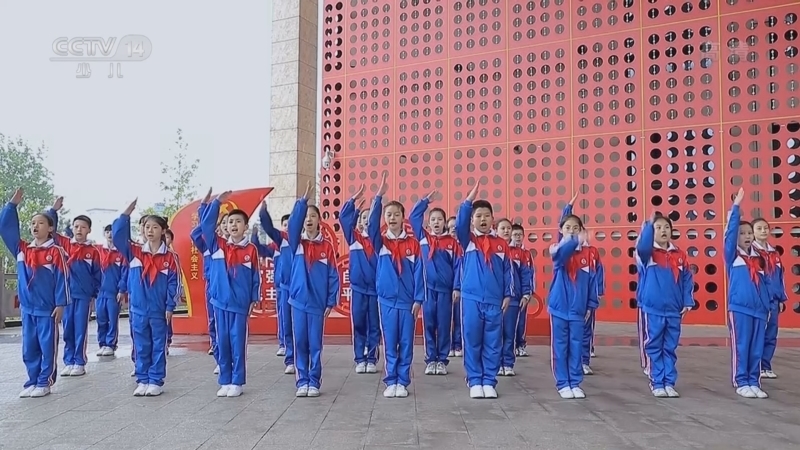 音乐快递 《音乐快递》 20220608 红领巾的故事