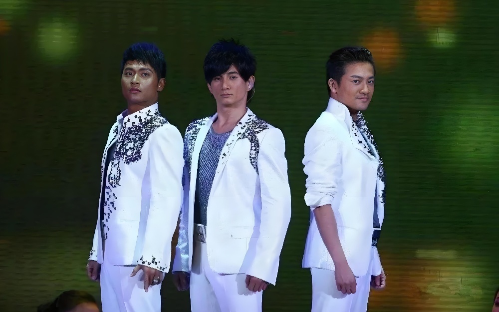 小虎队串烧舞台