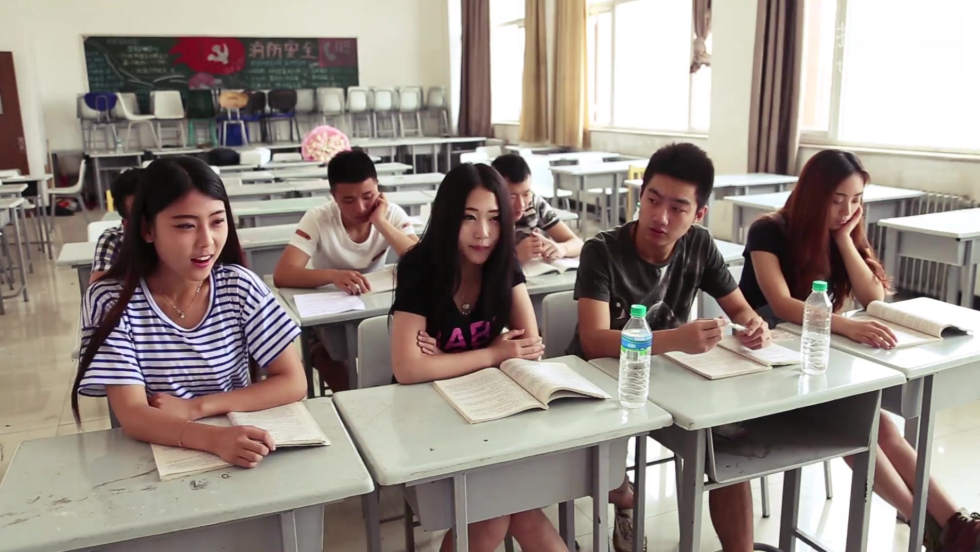 学校里的疯子 学校里的疯子 第三季 第六集