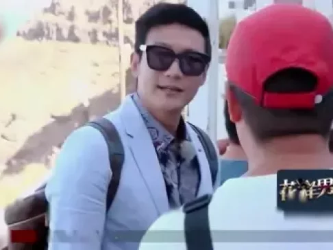 众男神追车送别郭德纲