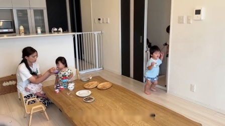 从早忙到晚，10个孩子的日本妈妈有多拼？