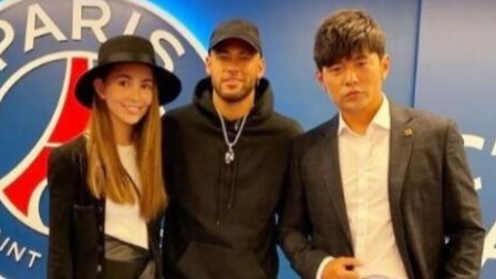 周杰伦晒与内马尔、姆巴佩合照：我看了现场，他们真的是厉害啊