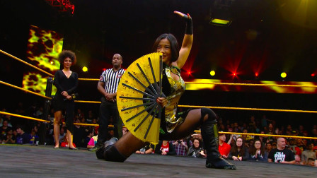 WWE在中国 NXT517期，重庆幺妹李霞遭遇强敌辫子姐比安卡