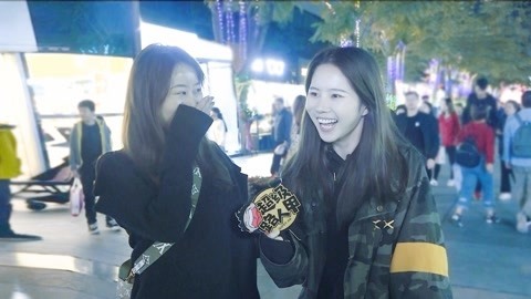 超级路人甲 考虑婚姻的前三个是什么