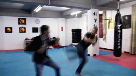 罗亚贵搞笑 第一季 贵哥踢武馆