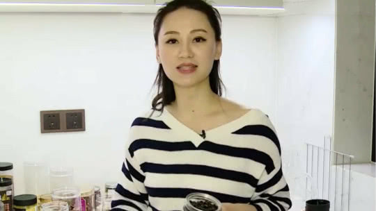 人气美食 蒜蓉开背虾放大招