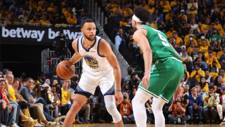 2021-2022赛季NBA集锦 库里29+6塔图姆28+6布朗17+6，勇士大胜绿军