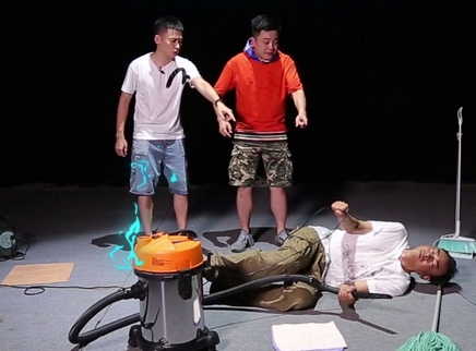 新闻大求真 发生触电 如何正确施救？