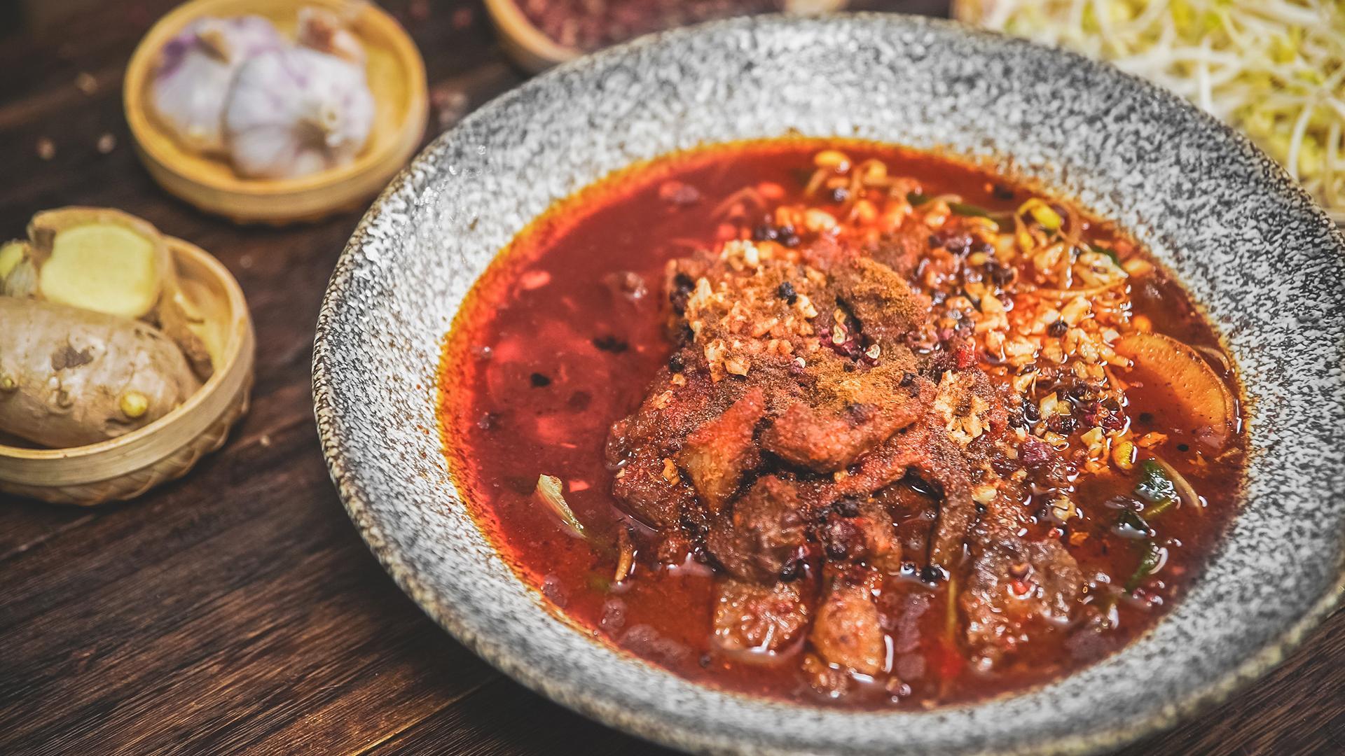 【魔力美食】夏天，在家，开着空调，吃着辣牛肉，太舒服了