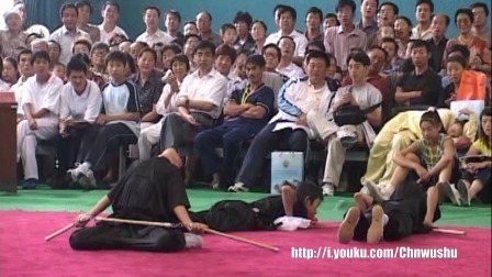 尘封赛事 尘封赛事 2005年第五届全国武术馆校武术比赛 对练比赛 013 三节棍进盾牌刀棍