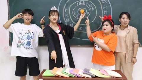 美女家务事 同学们玩投圈游戏，冬冬做100个粘土玩具，小晴一招赢100包粘土