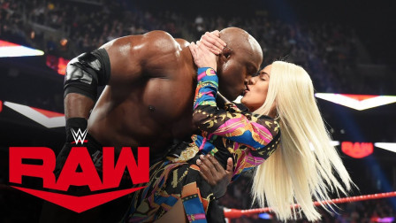 WWE RAW 2019 【RAW 11/18】拉娜正式提交离婚申请 开心到起飞 时刻陪伴男友身边