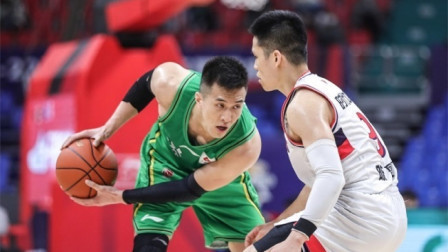 CBA热辣资讯 辽宁VS广州最后时刻已无悬念 郭艾伦上篮被帽后起身：还XX防