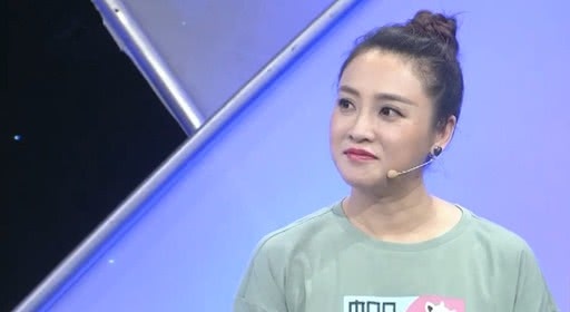 X诊所. 足部五色辨健康