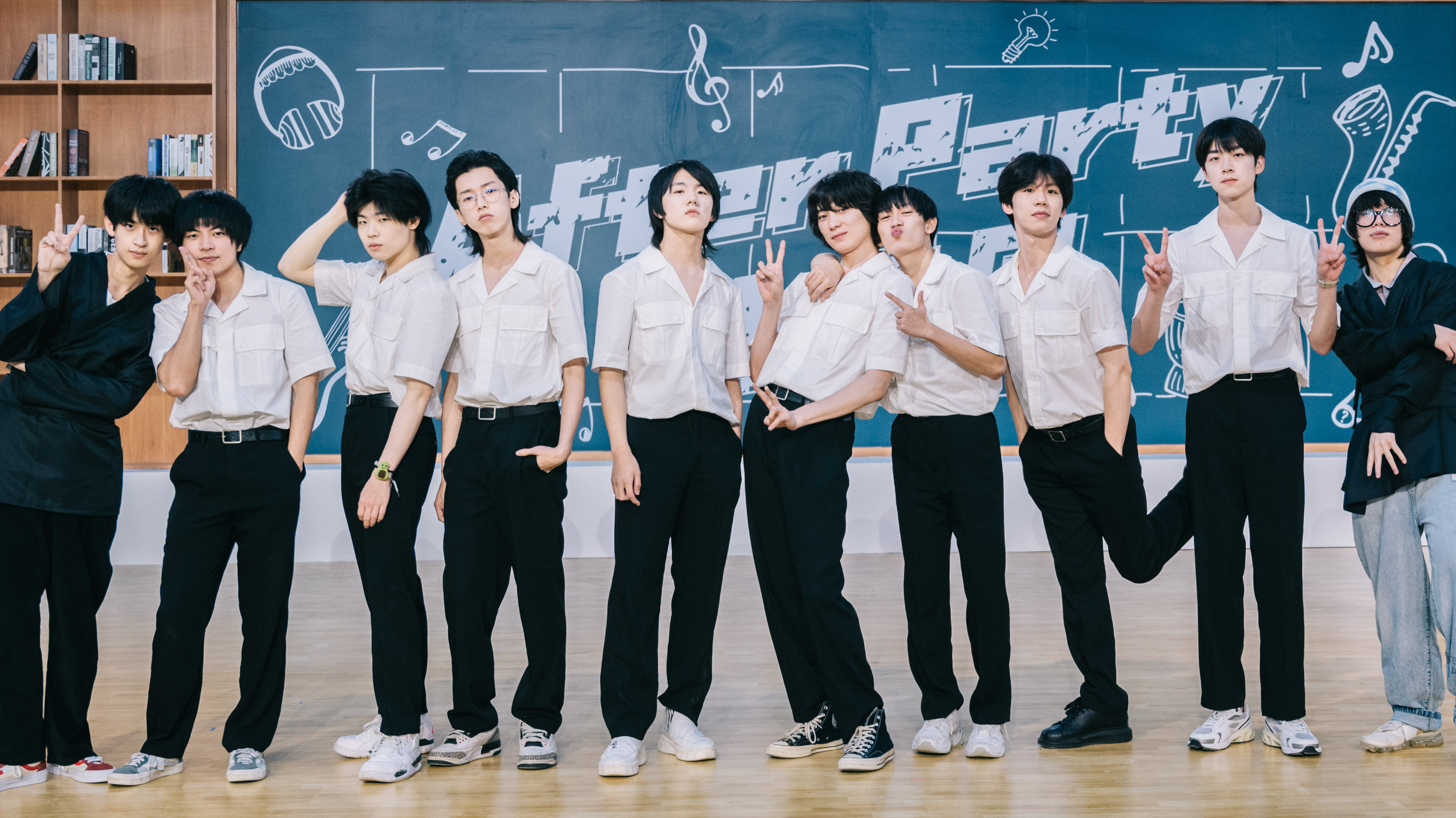 第1期：廖俊涛胡宇桐跳广播体操超欢乐