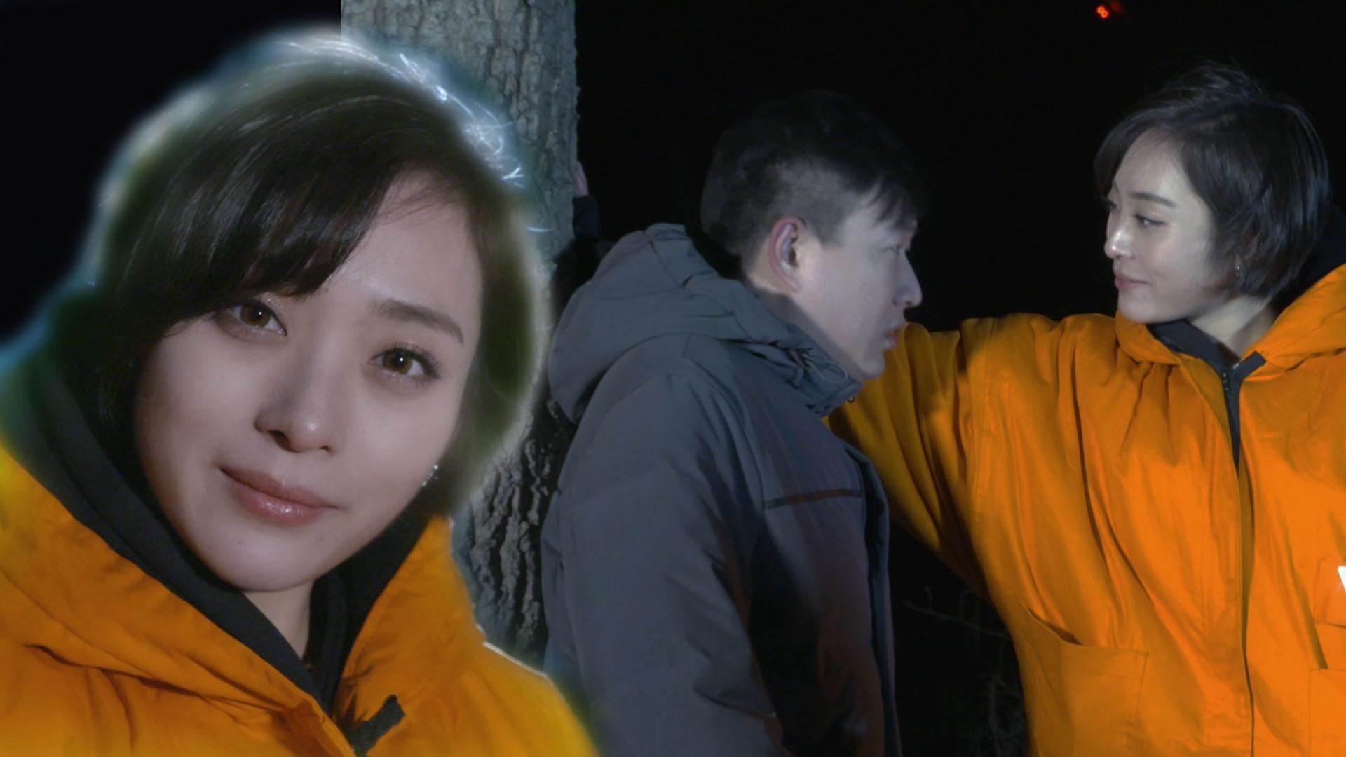 学校里的疯子 学校里的疯子 深夜激情浓，女神太主动