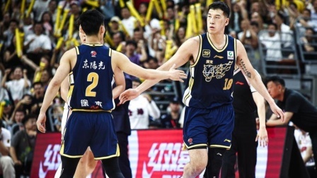 2024-2025赛季CBA战况 CBA季后赛-徐杰25+11王哲林伤退 广东胜上海2-1进8