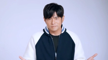 好友团穿梭罗瓦涅米梦幻冰雪世界，探索神秘玩具工厂！