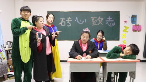 冬冬考试睡觉得了100分？小晴用“时光之境”寻找真相，怎么回事
