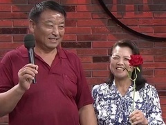 选择2024 男士热衷各种乐器演奏 退休女医生展示京剧唱腔