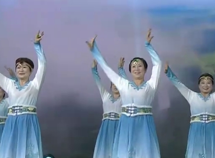 321动起来 广场舞《马背上的思念》