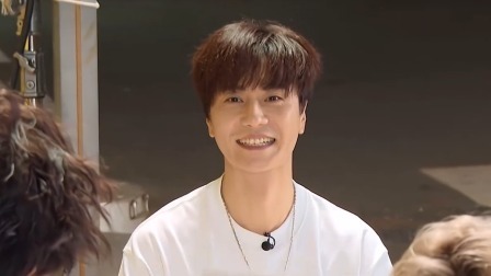 我们的歌 第四季 会员版：陆虎邀请大家在画上留下“小脚印”