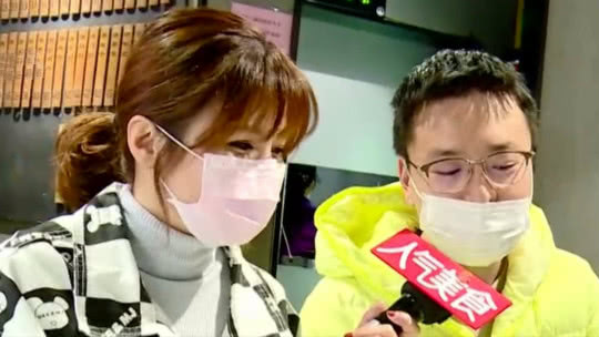 人气美食 丽园路30多年本帮面 卤汁大肠成一绝