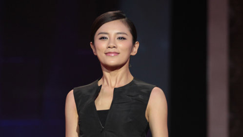 伊一入行细节大曝光：曾得白岩松赞赏