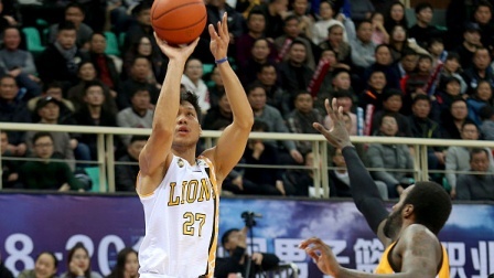 CBA 18/19赛季 广厦VS山西第四节：穆罕默德双拳难敌四手，广厦力克山西