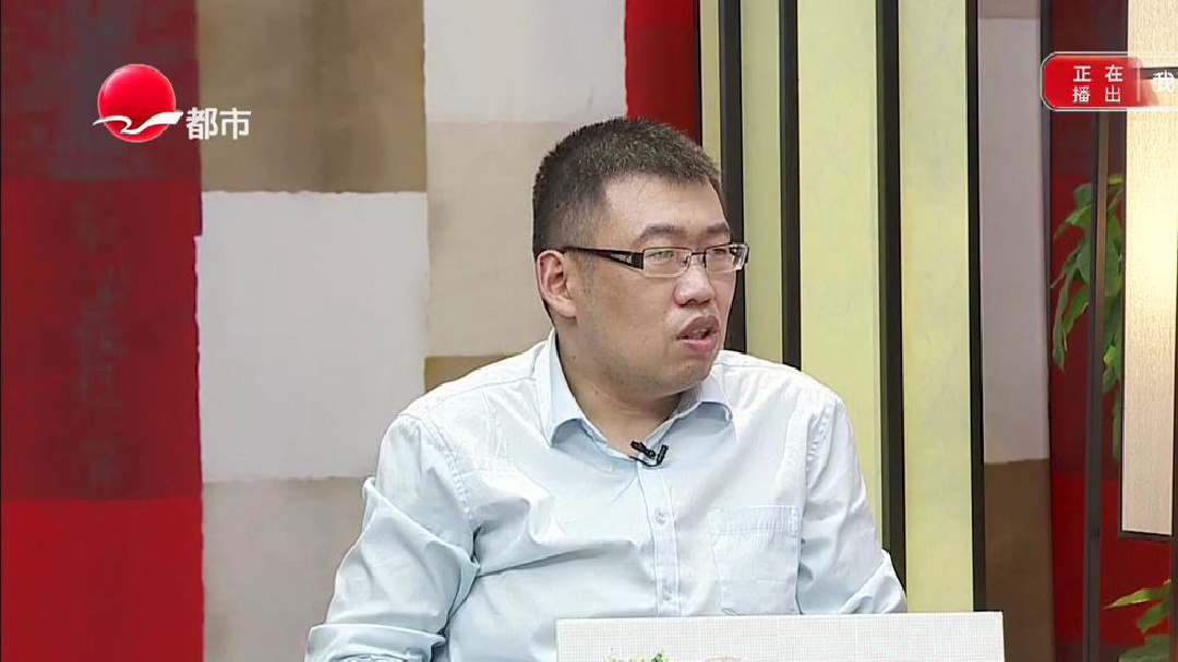 儿子为何要急着卖房拿现金？