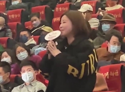 杜华要为黄明昊新电影包100场