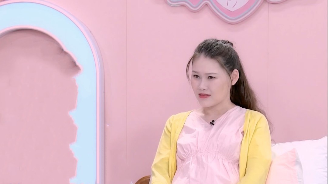 宝宝出生没有眉毛是因为毛囊堵塞？