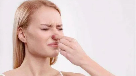 健康之路 年纪大的人身上都有异味？是疾病信号吗？
