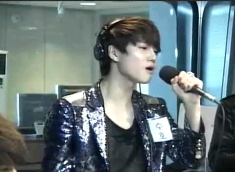 EXO 你的世界 SBS 崔华静的Power Time现场版 12/05/15-EXO-K