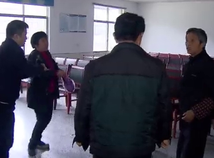 寻情记 亡儿赔偿金 亲娘“后爸”谁更亲
