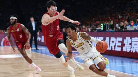 CBA总决赛-广厦4-2北京夺队史首冠 布朗获FMVP