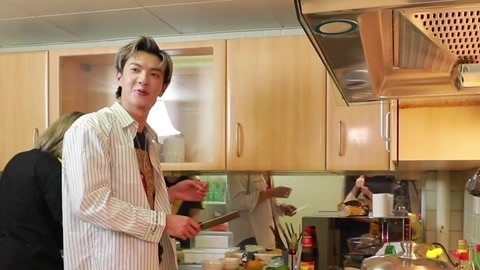 番啊翻啊翻 董岩磊做饭什么水平？