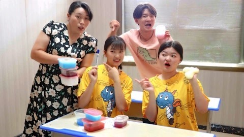 美女家务事 小晴发现神奇马良之笔