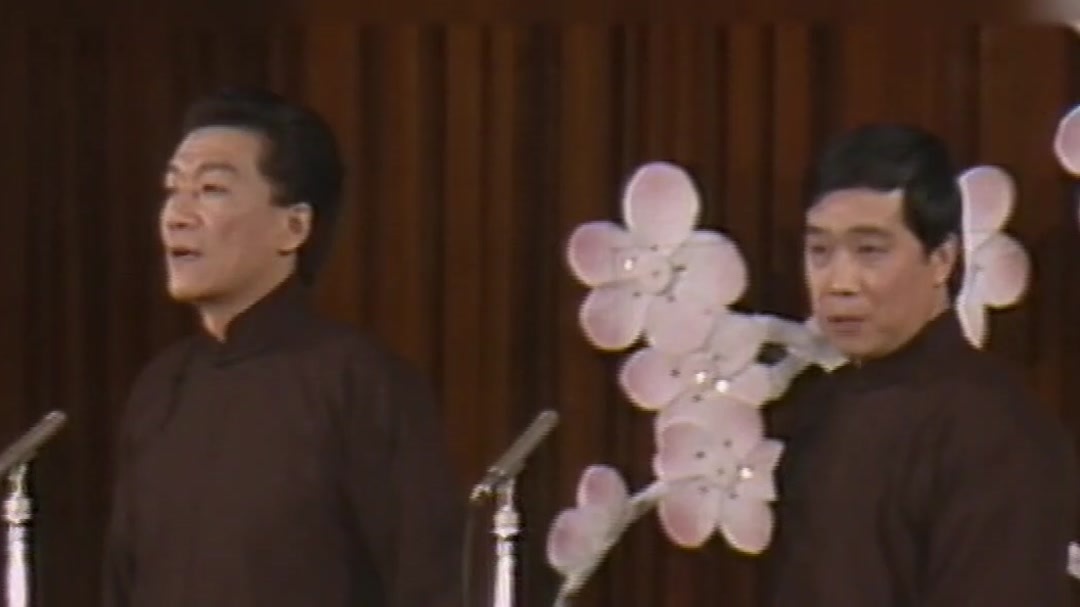 原来莲花是吐出来的 笑到肚子疼