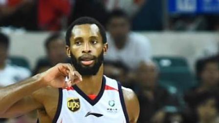CBA 18/19赛季 龙狮VS吉林第一节：弗格手感爆好出手就进，龙狮39-26领先吉林