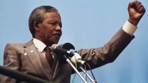 世界偶像是怎样练成的？ 走进南非前总统曼德拉