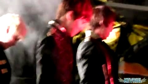 IU kiss&cry 好欺负吗 江原道宣传活动 主Kevin 饭拍版 12/04/21-U-Kiss (UKiss)
