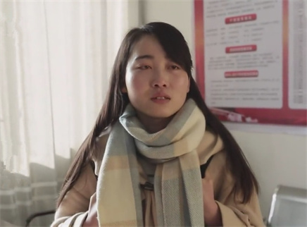 寻情记 大学生女儿要替亡母找到家