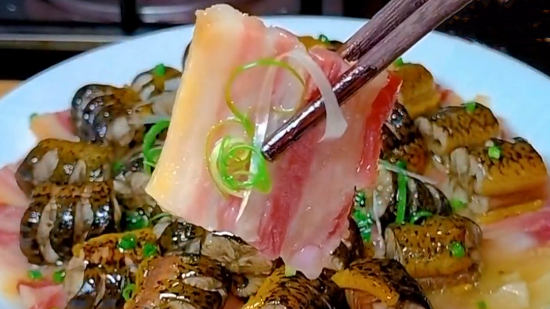 人气美食 时令黄鳝蒸咸肉 去腥有妙招